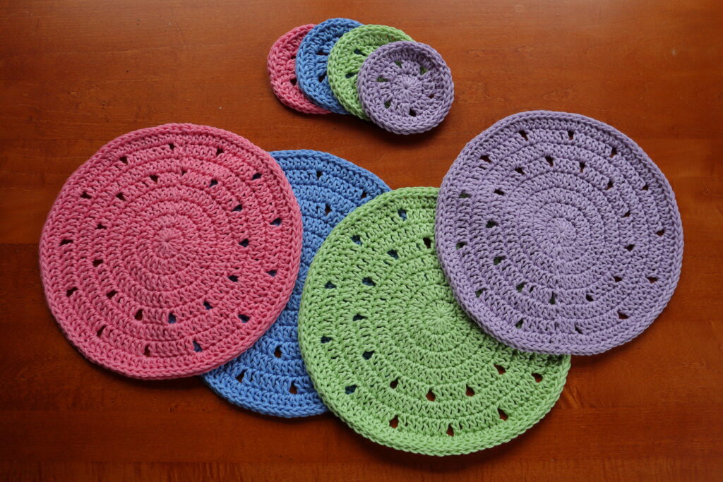 Round Crochet Placemat by Crochet Cricket